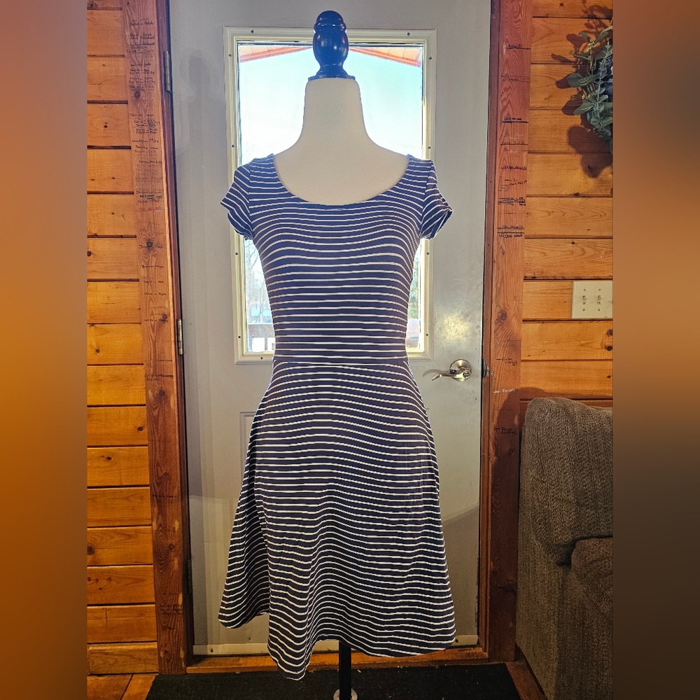 Cross back Stripe Midi dress
